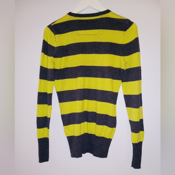 Stripe V-Neck Sweater - Picture 6 of 6